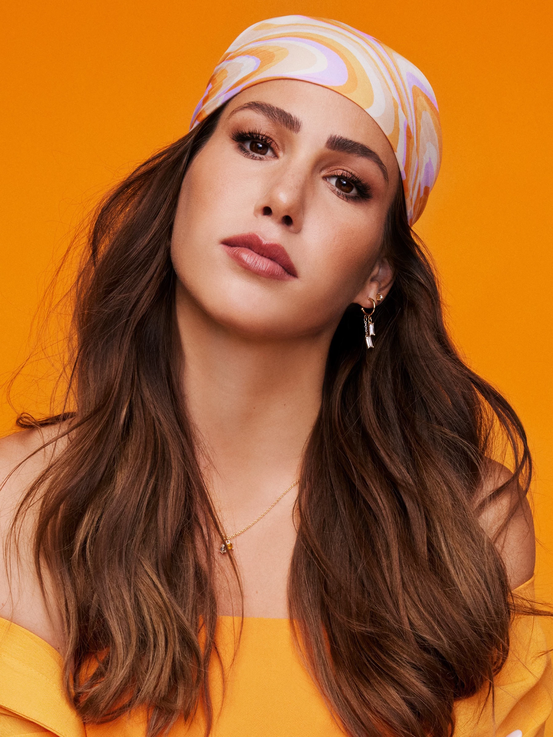 Accessories Kette Mit Strass-Anhänger Von Angelina Pannek 7 Accessories Kette Mit Strass-Anhänger Von Angelina Pannek – Bild 7