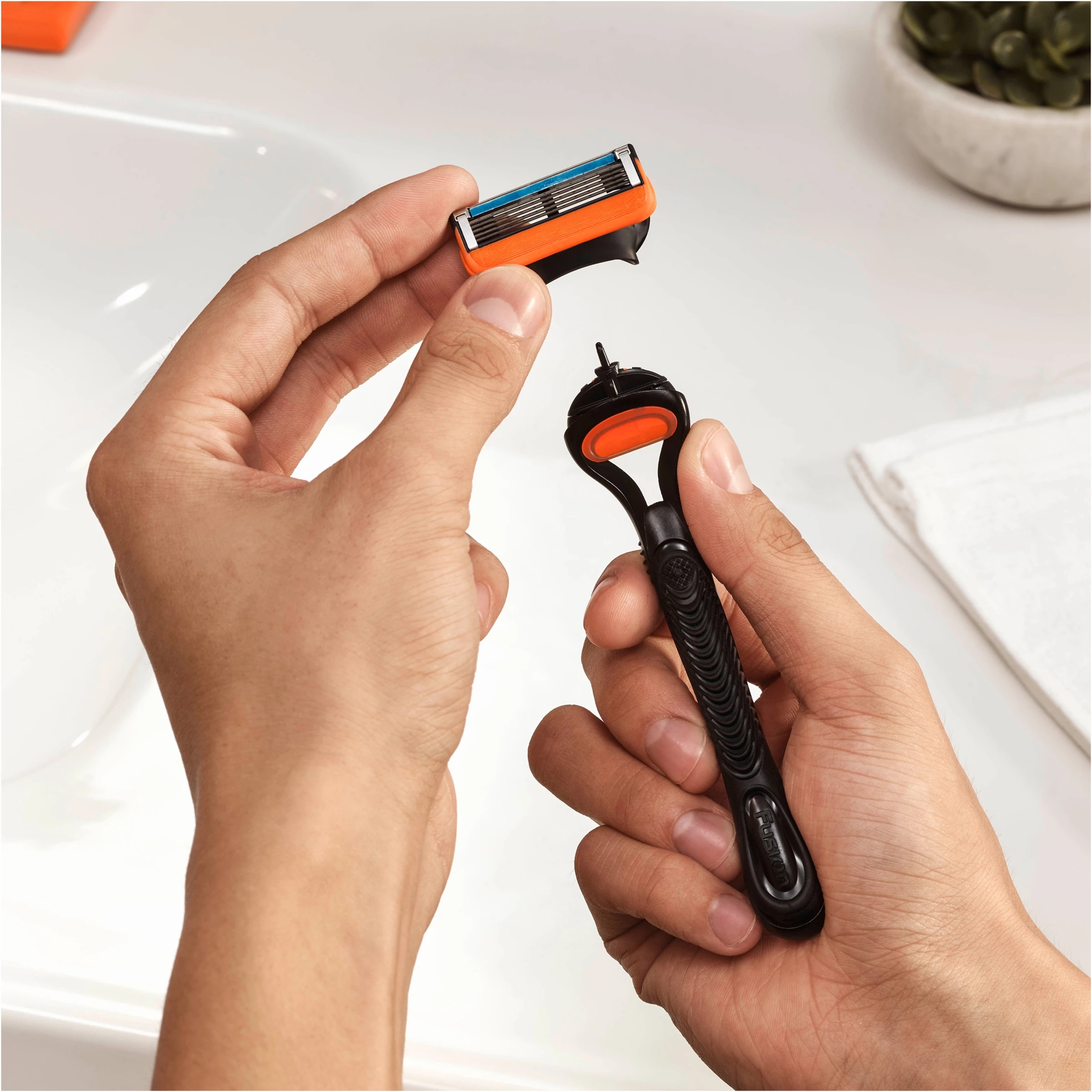 Gillette® Fusion5 Rasierklingen Value Pack 4 Gillette® Fusion5 Rasierklingen Value Pack – Bild 4