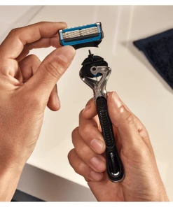 Gillette® ProShield Chill Rasierklingen -der Ankunftsshop MAM 7418158 SHOP IMAGE 2.0