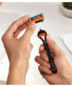Gillette® Fusion5 Rasierklingen 9 Gillette® Fusion5 Rasierklingen -der Ankunftsshop MAM 7418200 SHOP IMAGE 2.0
